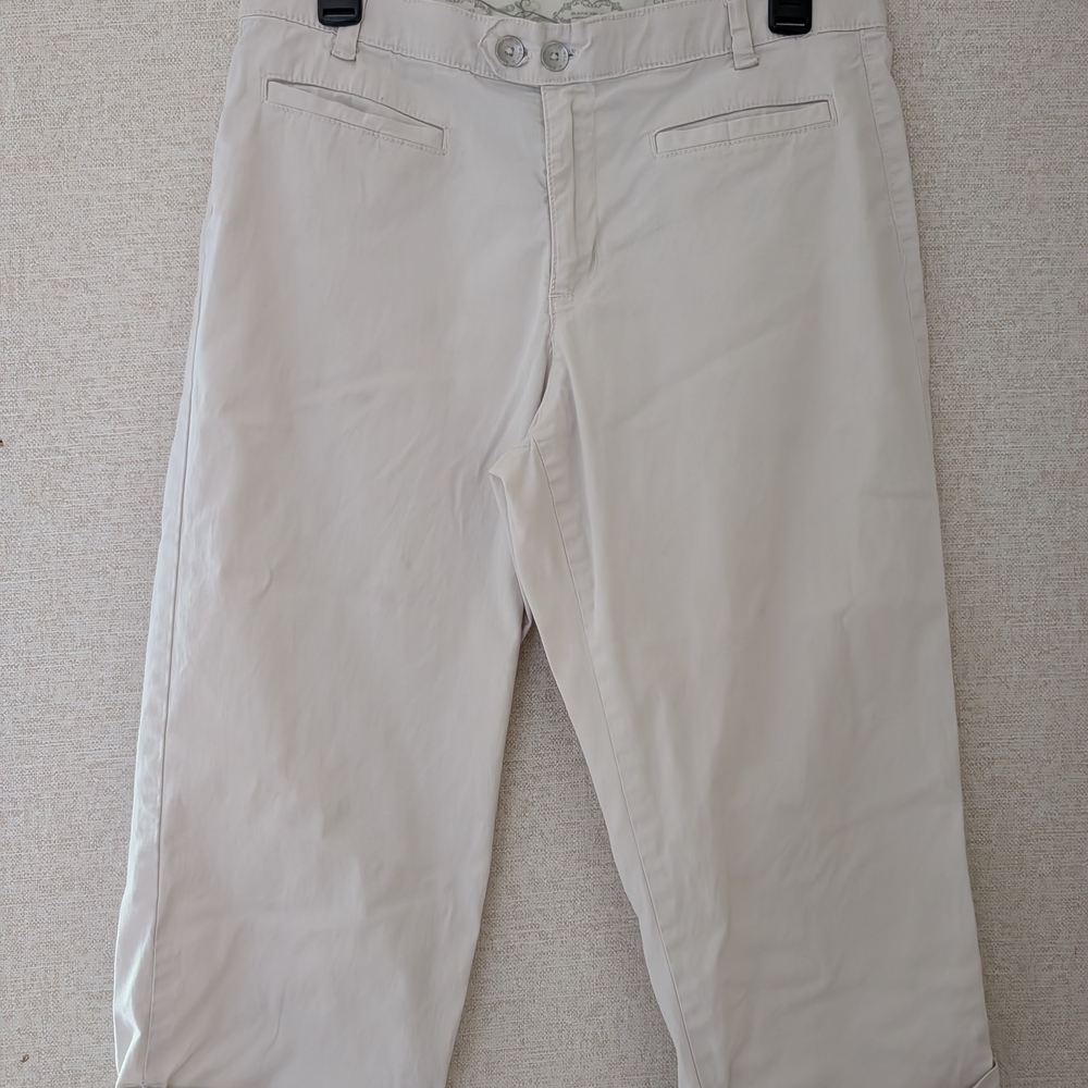 Bandolino Women's Light Beige Capris
